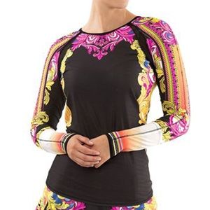Lucky in Love Women’s Rockin Long Sleeve Size M